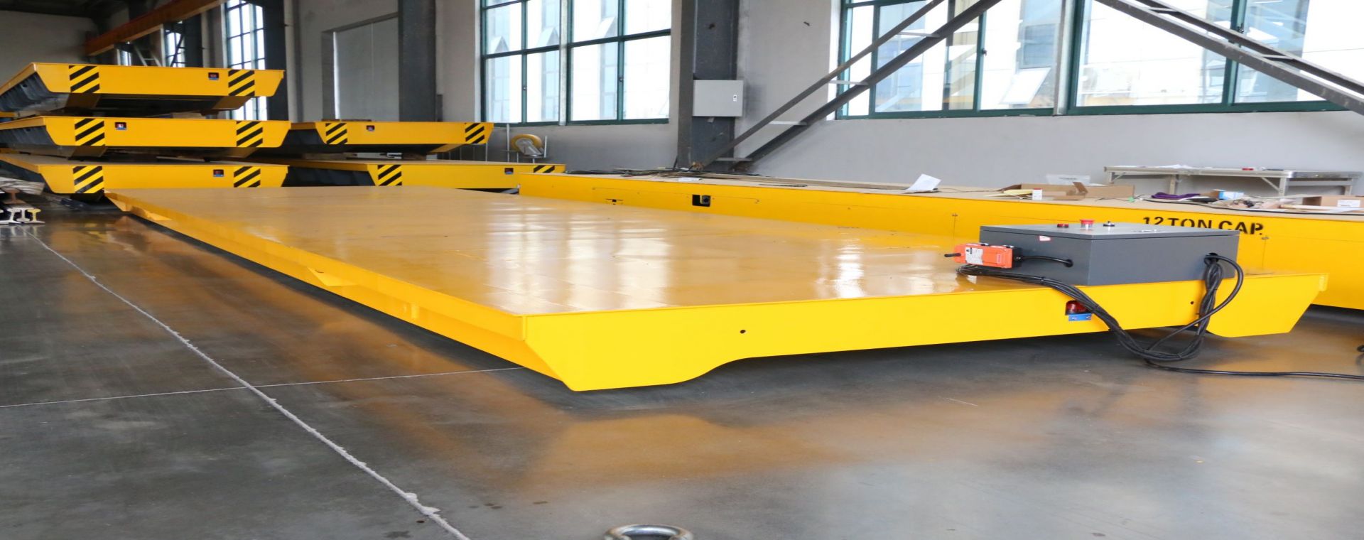 佛山BTL東軌道電動(dòng)搬運(yùn)車